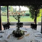 Dell'agenzia Отель 4*