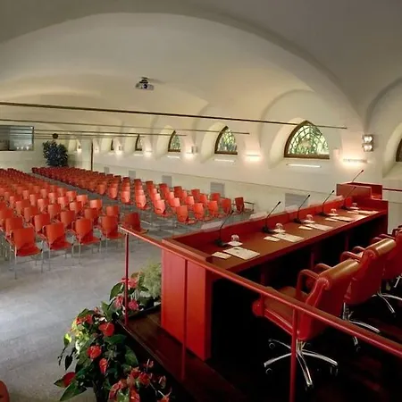 Dell'agenzia 4*