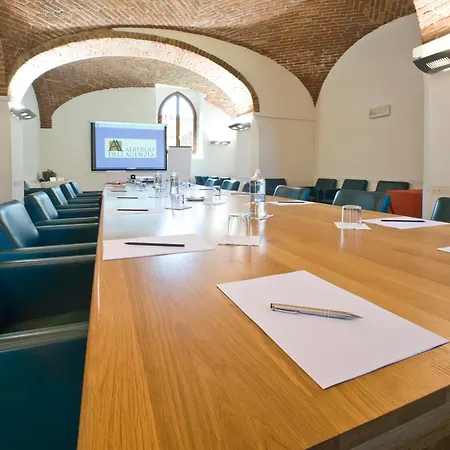 Dell'agenzia
