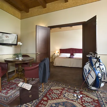 Dell'agenzia 4*