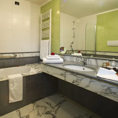 Dell'agenzia Hotel Bra