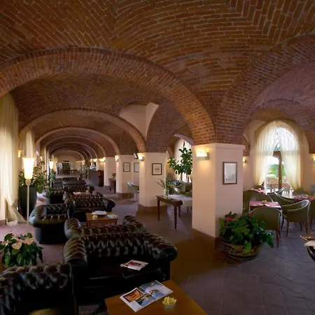 Dell'agenzia Hotel 4*