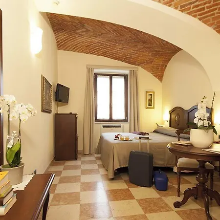 Dell'agenzia 4* ברה