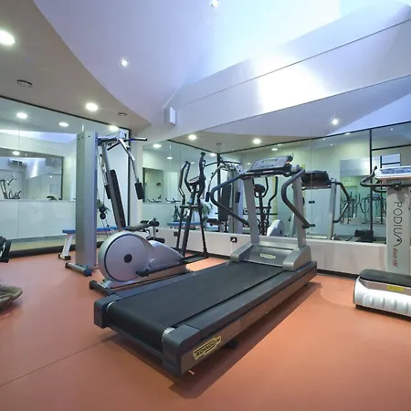 Hotel Dell'agenzia 4*